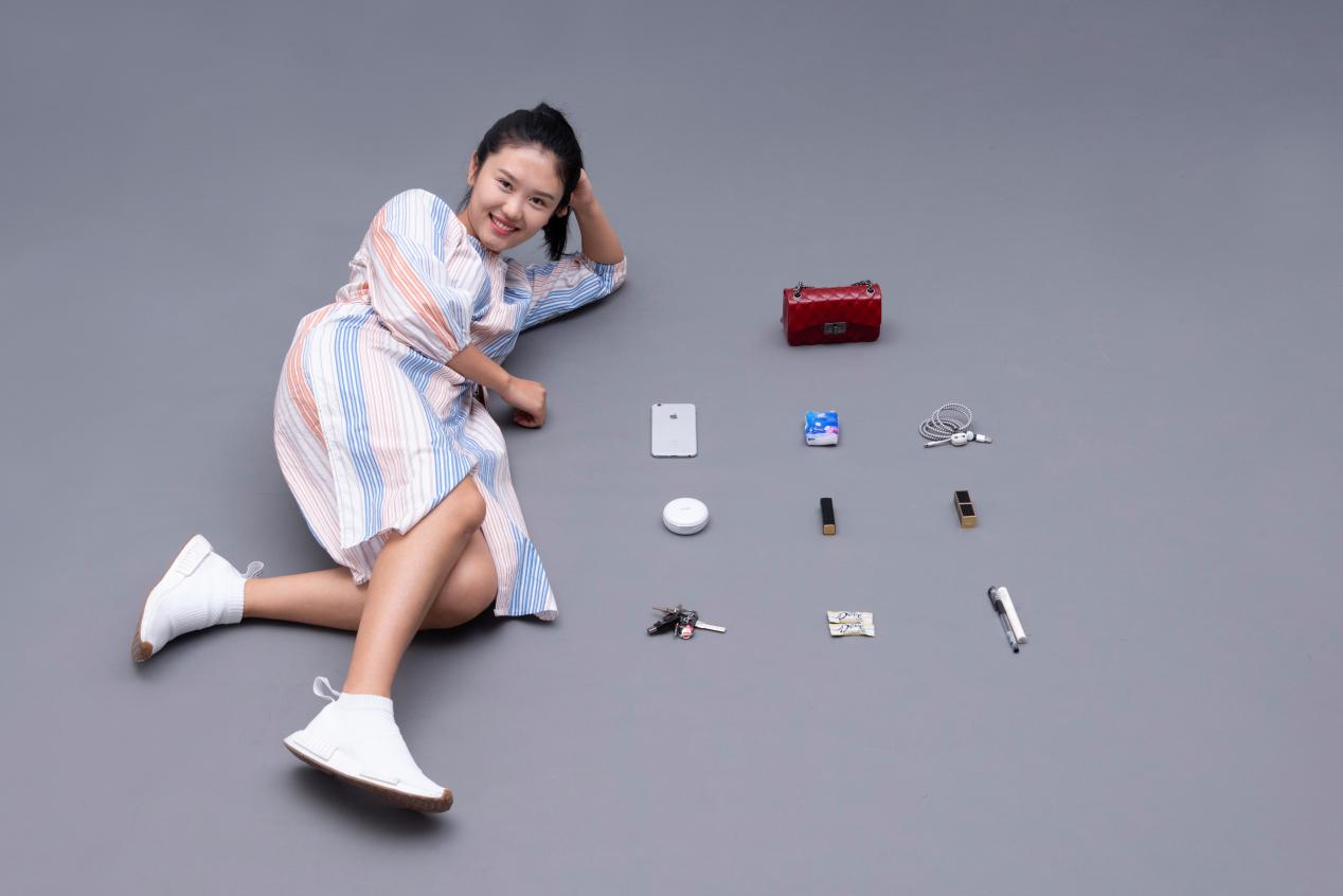 王海玉 《女生的包》2019届亚洲老员工摄影大赛生活方式类3等奖 (2)